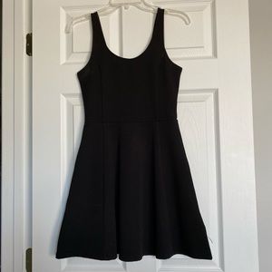EUC- Flowy, sleeveless summer dress